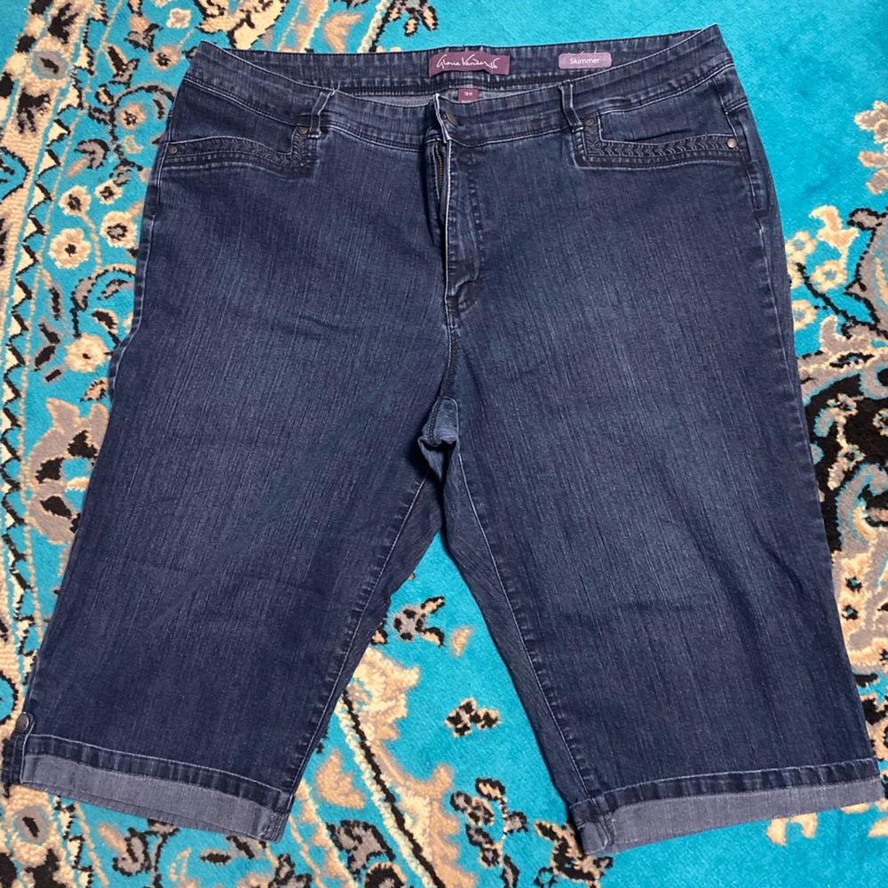 Gloria Vanderbilt Dark Blue Ankle Jeans